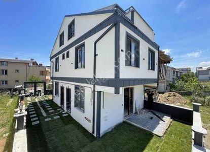 Konut-Villa