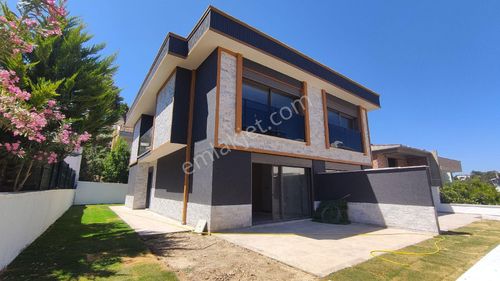 Konut-Villa