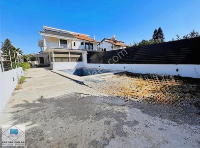 Konut-Villa