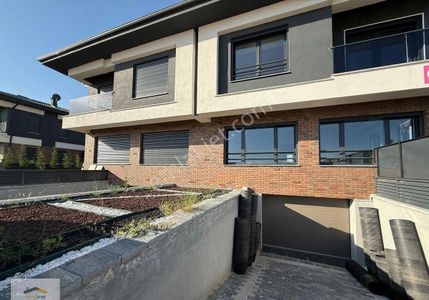 Konut-Villa