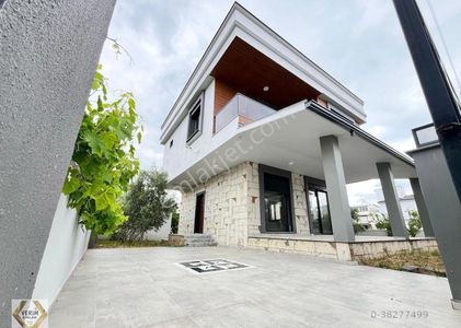 Konut-Villa