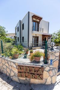 Konut-Villa