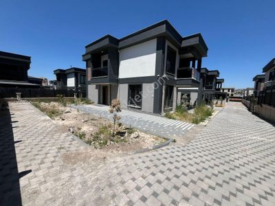 Konut-Villa