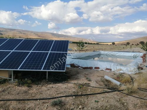 Akçedağ eginde içinde havuzlu güneş enerji paneli bulunan kaysı 