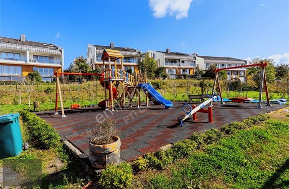 Zekeriyaköy Pera Sunset Park 5+1 Satılık Çatı Dubleks Daire