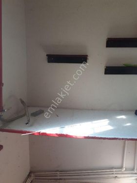 zuhuratbaba yucetarla yolu üstünde satilik 1+1 bahcekati