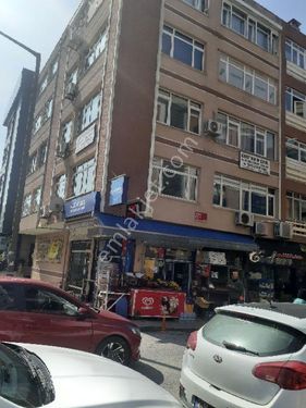 Bakırköy Kartaltepe'de 2+1 süper konumda daire