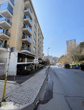 Gayrettepe'de Otoparklı, Balkonlu 3+1 Odalı Fırsat Kiralık Daire