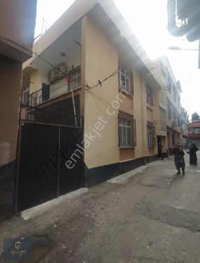 SEYHAN YENİBEY MAHALLESİNDE SATILIK 2 KATLI MUSTAKİL EV