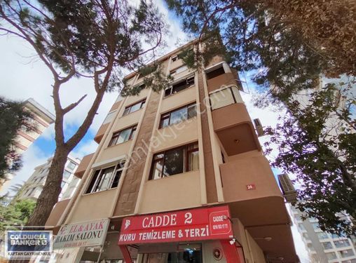 CADDEBOSTAN TANZİMAT SOK 3+1 140M2 HARİKA DAİRE DERVİŞ'TEN