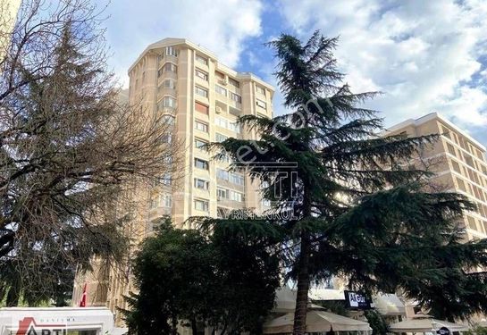 Erenköy Çamlık Sitesinde Full Yapılı Balkonlu Boş 3+1 Satılık