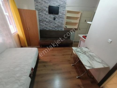 SEYHAN Baraj yoluna yürüme mesafesinde 1+0esyali kiralık 