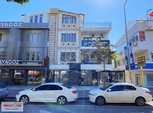 Ahmet Onur dan İsmet G.Cad Üzerinde 135 m2 Giriş Satılık Dükkan