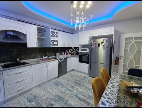 OTOGAR KARŞISI KİRALİK 3+1SON KAT DAİRE MEMUR ŞARTI VARDİR
