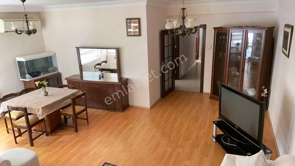  BAHÇELİEVLERDE MOBİLYALI  DAİRE