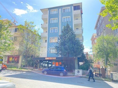  Kartal Yukarı Mahalle'de 3+1 Balkonlu Satılık Daire