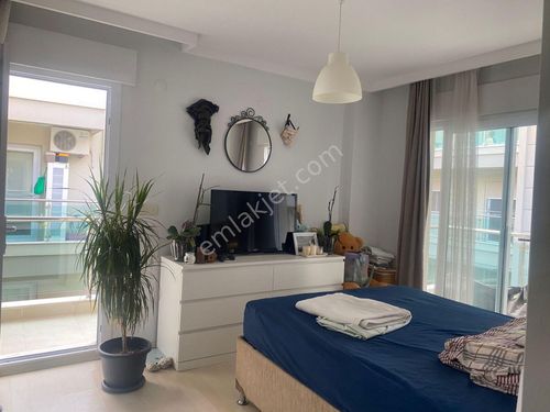 BORNOVA EVKA 3  DUMAN SİTESİNDE  LÜKS  SATILIK DAİRE