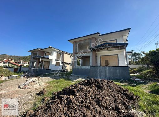 RW Nova'dan Bahçecik'te Satılık Deniz Manzaralı Villa