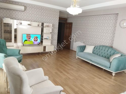 GÖKKUŞAĞI VİLLALARI YANINDA SATILIK 4+1 UYGUN FIRSAT DAİRE