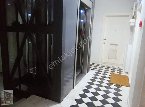 YOĞURTÇUPARK CADDE ÜZERİNDE 7 YILIK BİNA 3 KAT 2+1