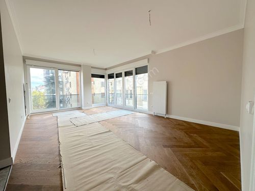  İSTANBUL KADIKÖY GÖZTEPE BAĞDAT CADDESİ'NE YAKIN SIFIR BİNADA SATILIK 3+1 DAİRE