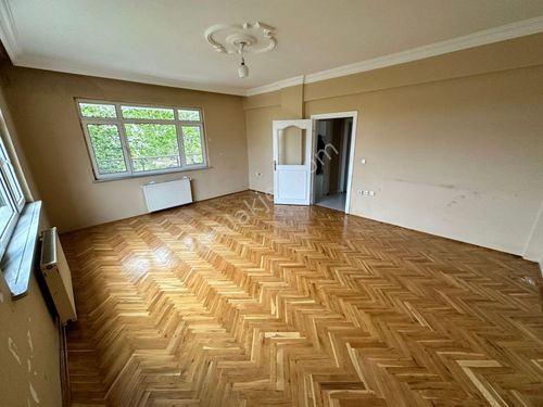  ÜSKÜDAR KÜPLÜCE MH. KİRALIK 3+1 ARAKAT GENİŞ DAİRE