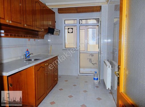 AVCILAR PARSELLER E 5 YANI SATILIK 3+1 DAİRE