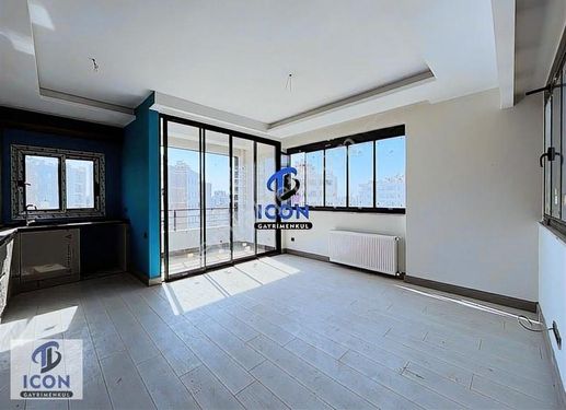 ICON'DAN GÜVENEVLER MAH'DE FORUMA YÜRÜME MESAFESİNDE LUX 2+1