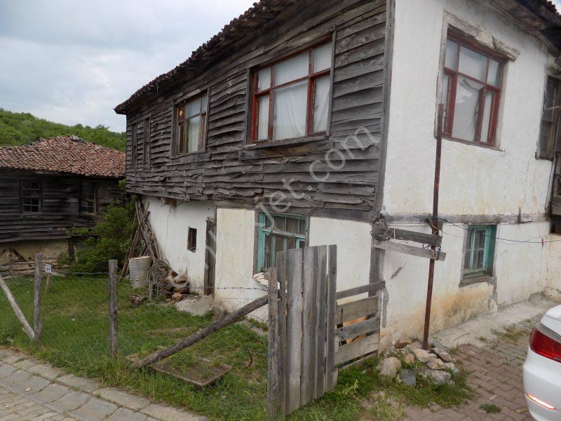 Emlakçıdan Şile 5+2 350 m2 420.000 TL Satılık Köy&hellip; 4236959