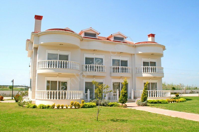 Emlakçıdan Antalya Serik Kadriye Mahallesi 4+1 Kiralık Daire 9.680 TL