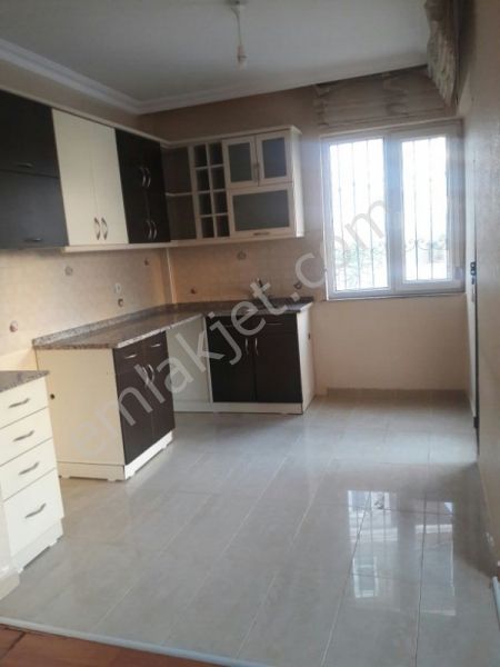Fıstık Ağacı Selami Ali Mahallesi 2+1 Kiralık Daire