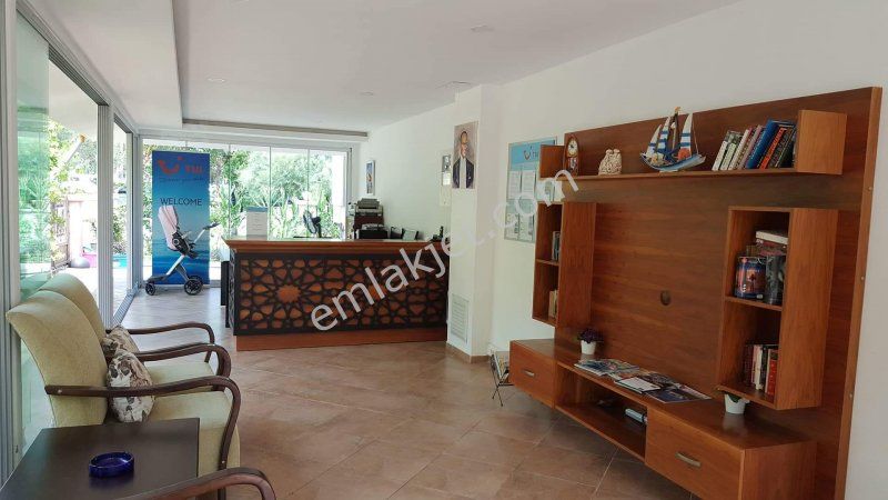 Emlakçıdan Muğla Marmaris İçmeler Mahallesi 1+1 Günlük Kiralık Daire
