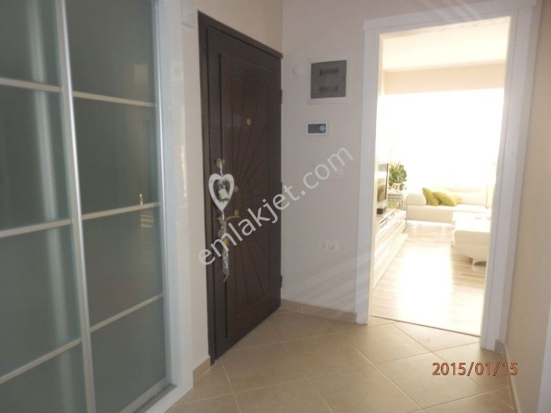 Emlakçıdan Urla 4+1 200 m2 635.000 TL Satılık Daire 6786535