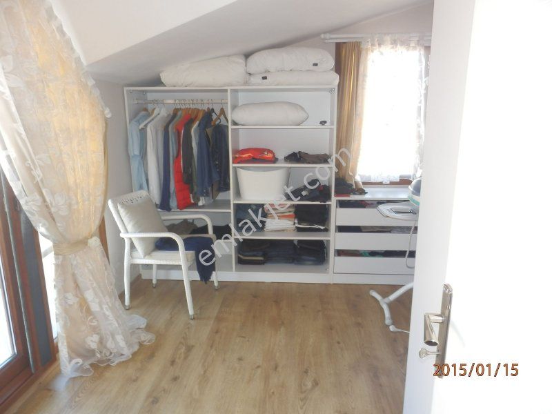 Emlakçıdan Urla 4+1 200 m2 635.000 TL Satılık Daire 6786535