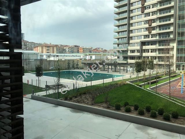 Emlakçıdan İstanbul Zeytinburnu Maltepe Mahallesi 2+1 Kiralık Daire 3.