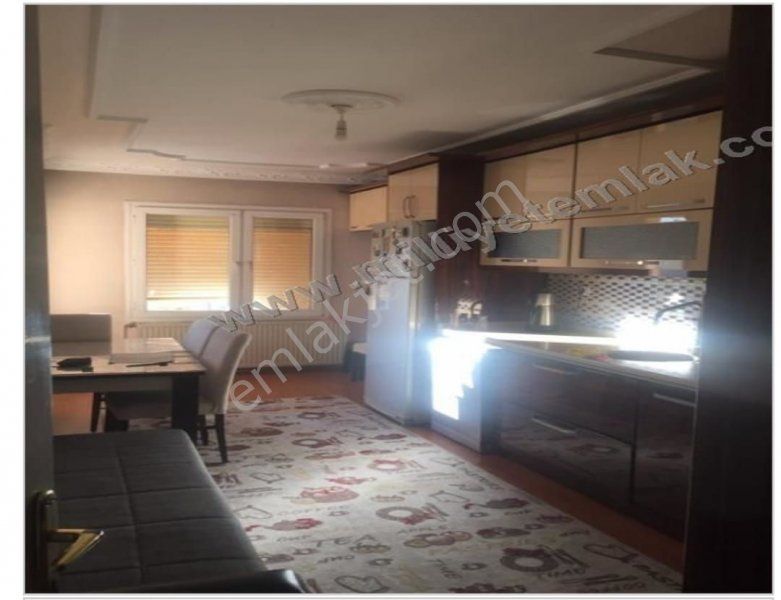 Emlakçıdan İzmir Bergama Fatih Mahallesi 3+1 Satılık Daire 290.000 TL