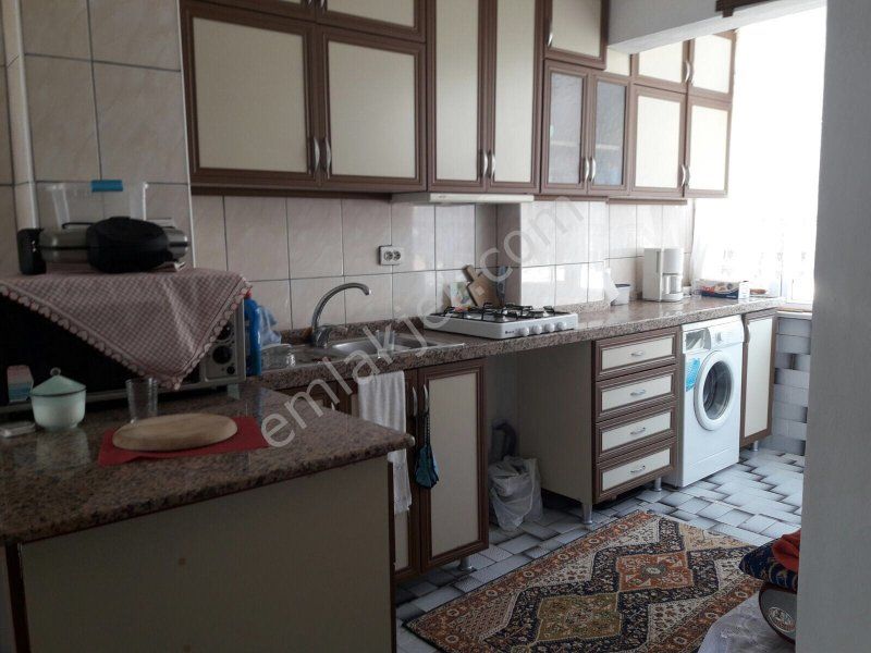Emlakçıdan Yalova Armutlu Bayır Mahallesi 2+1 Günlük Kiralık Daire 250