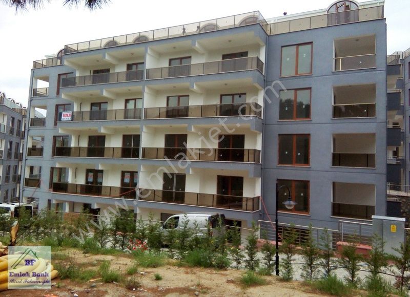 Emlakçıdan Bursa Mudanya Yeni Mahallesi 1+1 Satılık Daire 250.000 TL