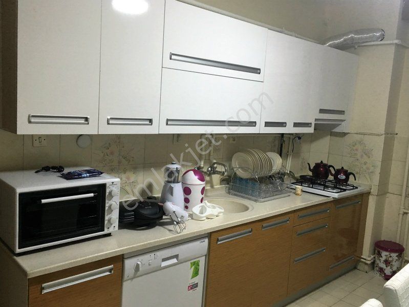 Emlakçıdan Konya Selçuklu Işıklar Mahallesi 3+1 Kiralık Daire 550 TL