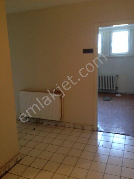 Sahibinden Balgat Ziyabey Caddesi 2+1 Giriş Ön - Kombili - Görsel 7
