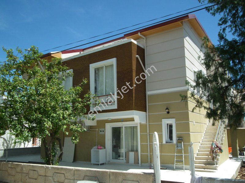 Emlakçıdan Aydın Didim Altınkum Mahallesi 2+1 Günlük Kiralık Daire 490