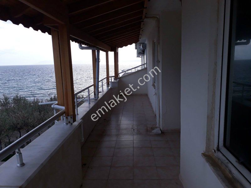 Emlakçıdan Balıkesir Ayvalık Küçükköy Mahallesi 6+2 Satılık Daire 700