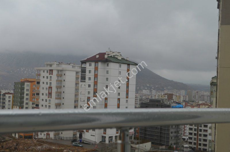 Emlakçıdan Kayseri Talas Mevlana Mahallesi 1+1 Günlük Kiralık Daire 65