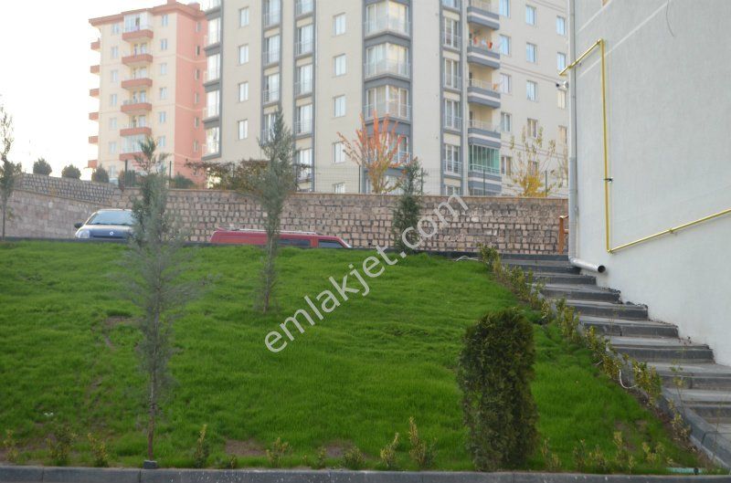 Emlakçıdan Kayseri Talas Mevlana Mahallesi 1+1 Günlük Kiralık Daire 65