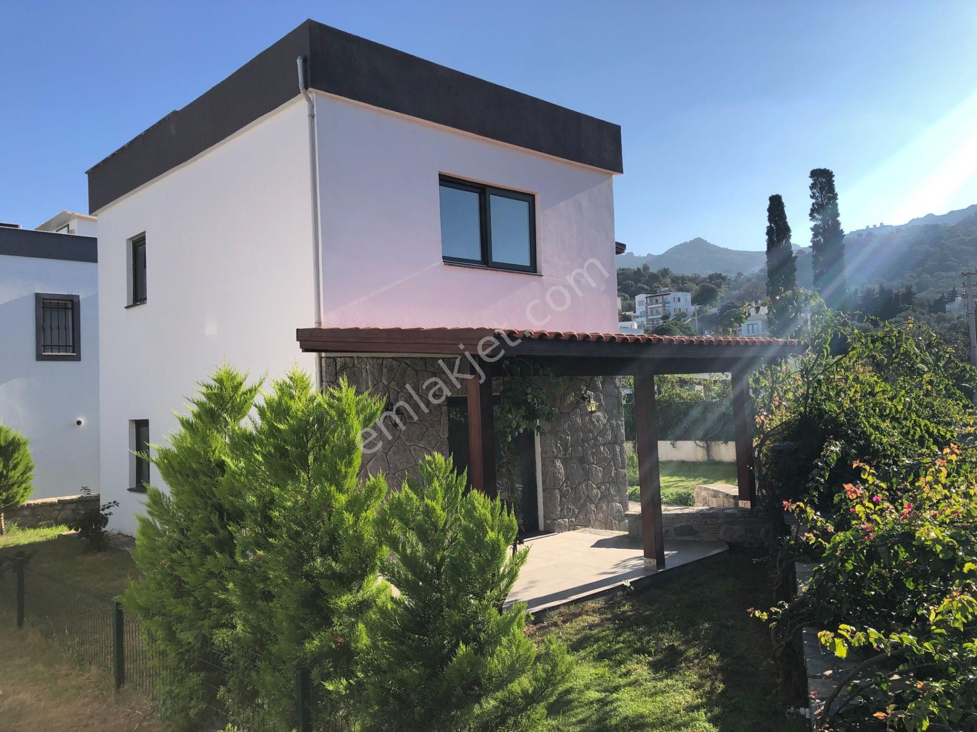 Bodrum Turgutreis Satılık Villa  BODRUM T.REİS MERKEZDE SATILIK 3+1 MÜSTAKİL SIFIR DUBLEKS