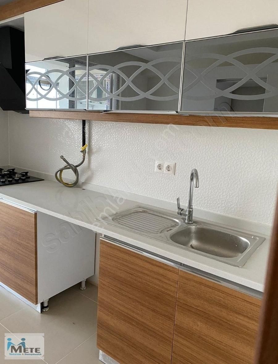 Emlakçıdan Tekirdağ Çorlu Hürriyet Mahallesi 2+1 Satılık Daire 1.250