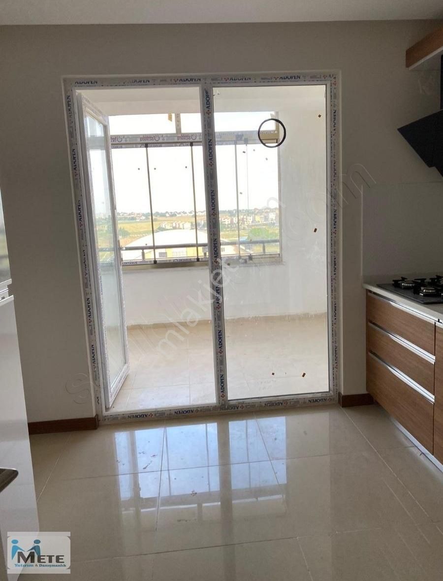 Emlakçıdan Tekirdağ Çorlu Hürriyet Mahallesi 2+1 Satılık Daire 1.250