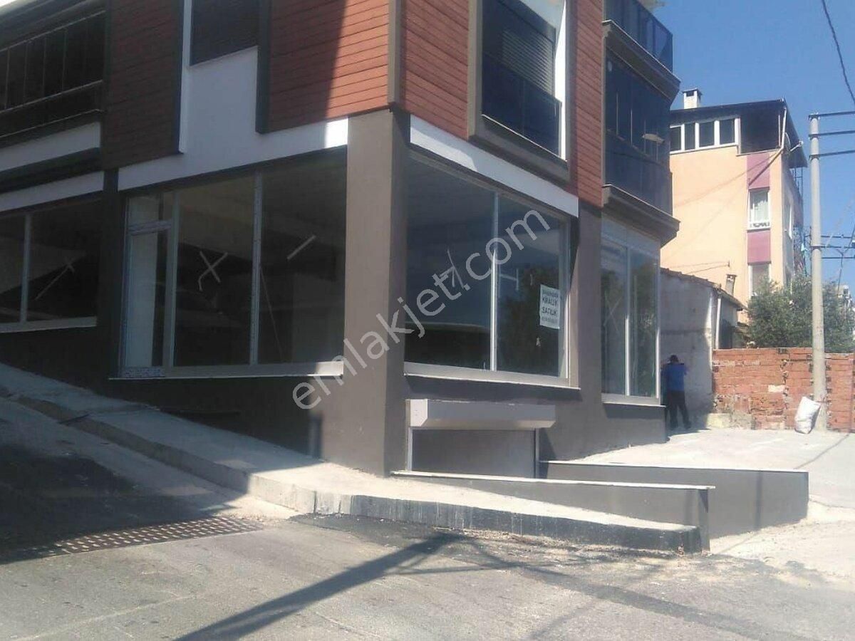 emlakcidan izmir bayrakli gumuspala mahallesi 1 oda kiralik dukkan magaza 10 000 tl 10036351
