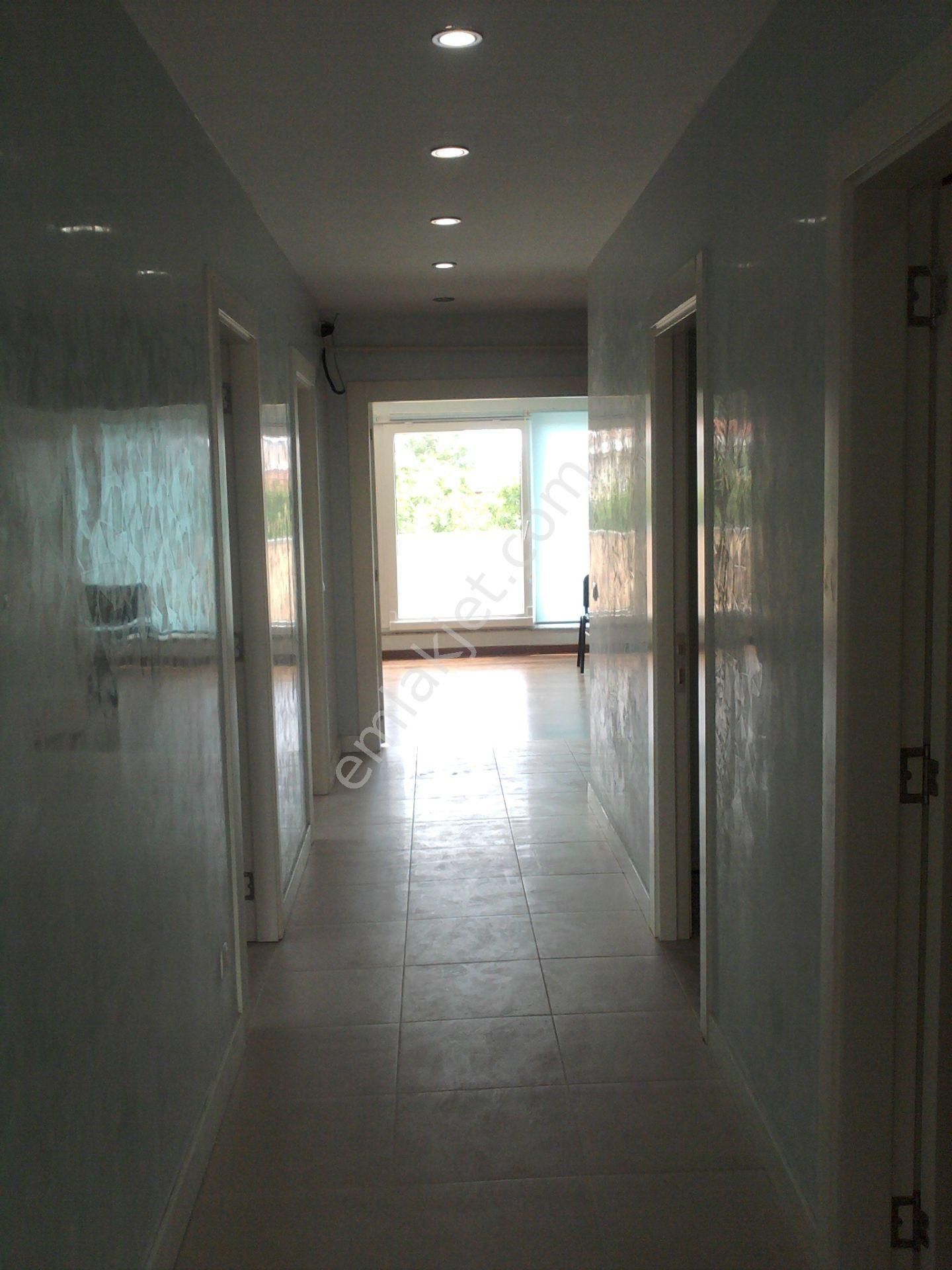 Yeşilköy De 2 Teraslı Çatı Katı 3+1, 10 Yaşında İskanlı 2 Banyo - Görsel 16