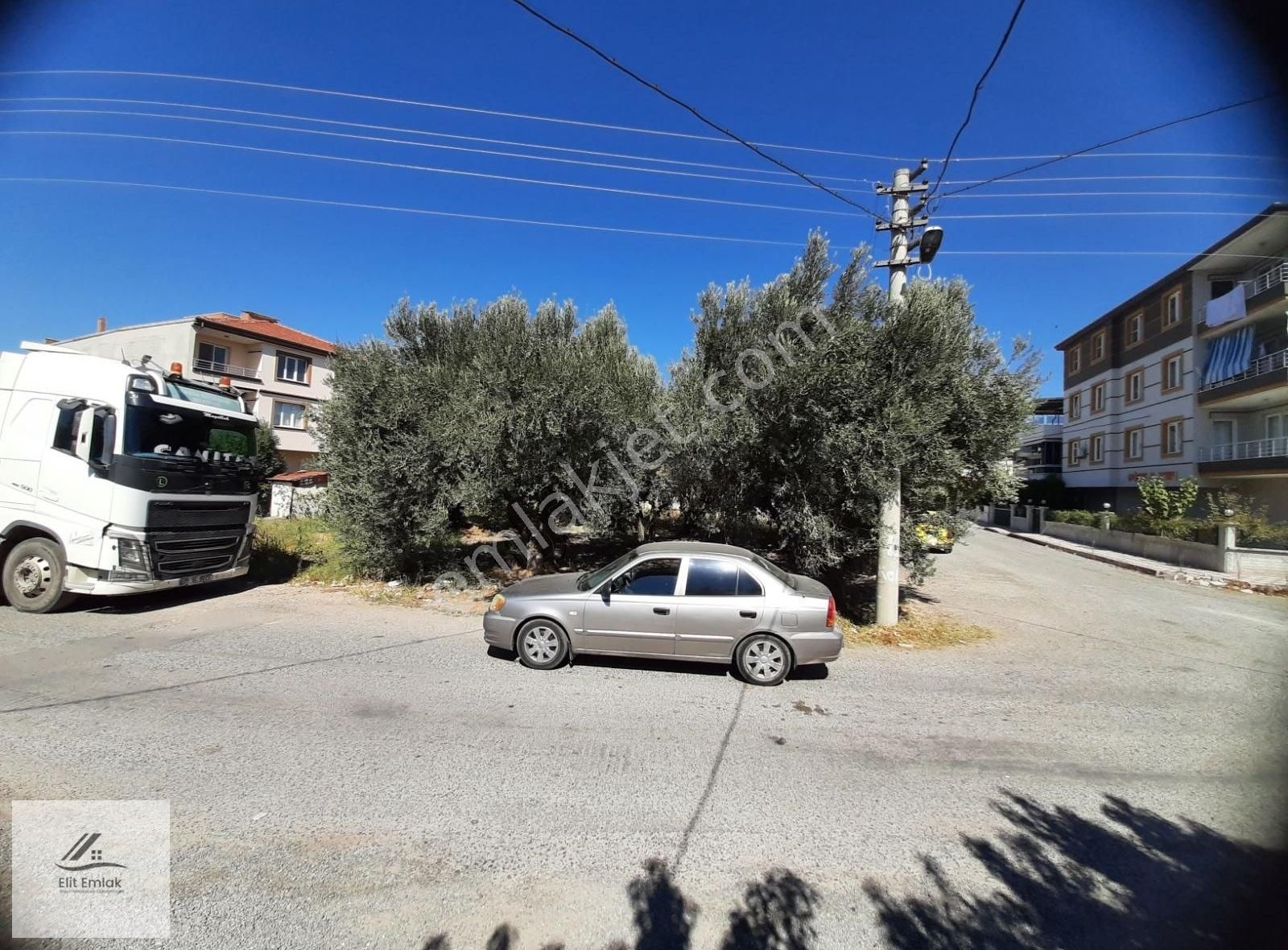 emlakcidan manisa akhisar efendi mahallesi satilik konut imarli 990 000 tl 10081965